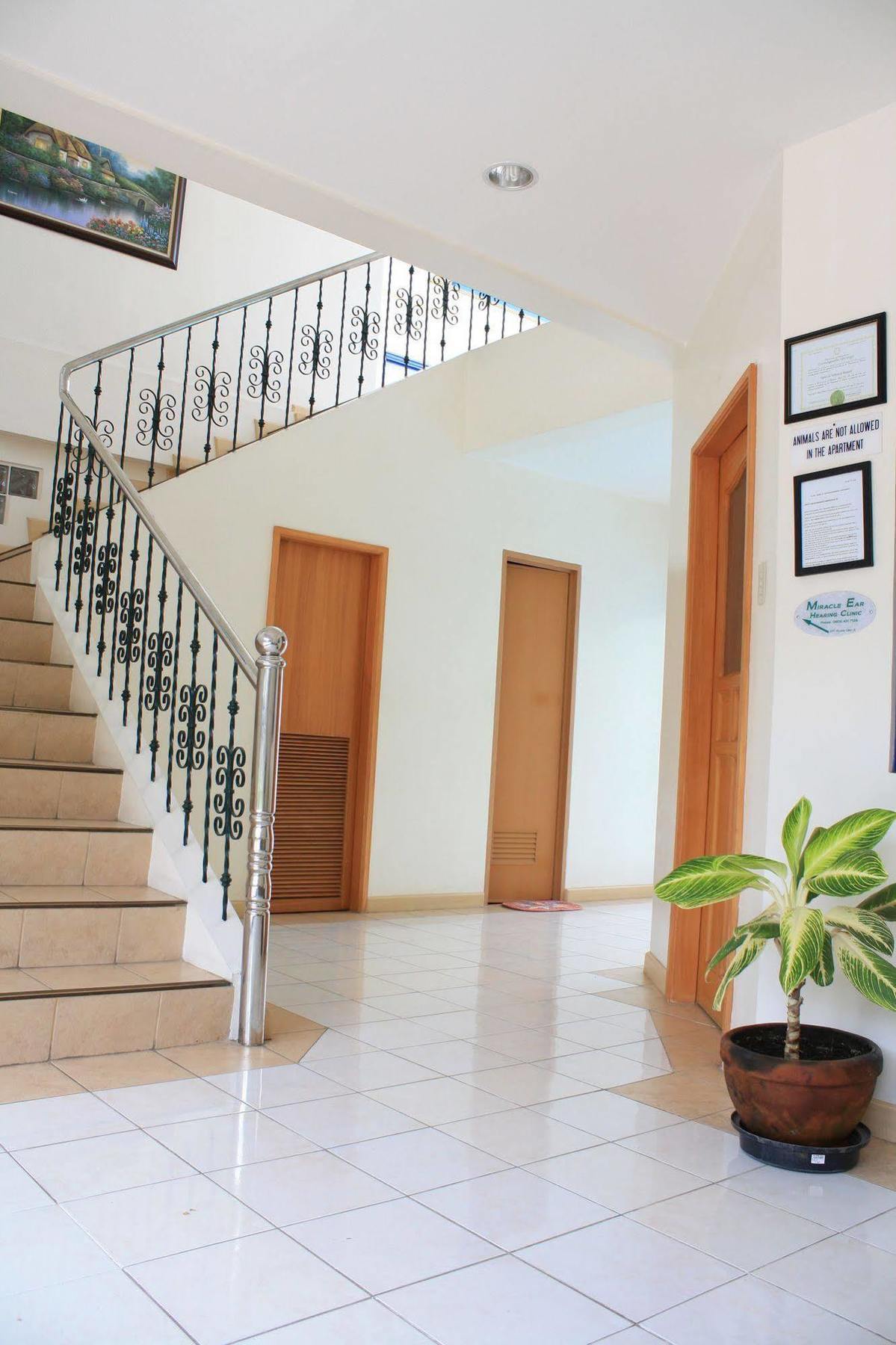 Dumaguete Springs Apartment Dumaguete City Eksteriør bilde